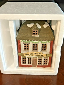 Department 56 Dickens' Village Series 1986 Fezziwig's Warehouse 6500-5 - Picture 1 of 9