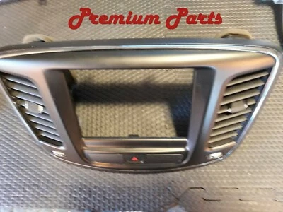 Chrysler 200 S 8.4 Inch Radio  Bezel  Center Dash Trim Dark Chrome Trim S Model  Foto 1 de 4