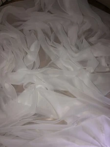 1 mtr white chiffon dress fabric..45” wide (114cm) - Picture 1 of 3