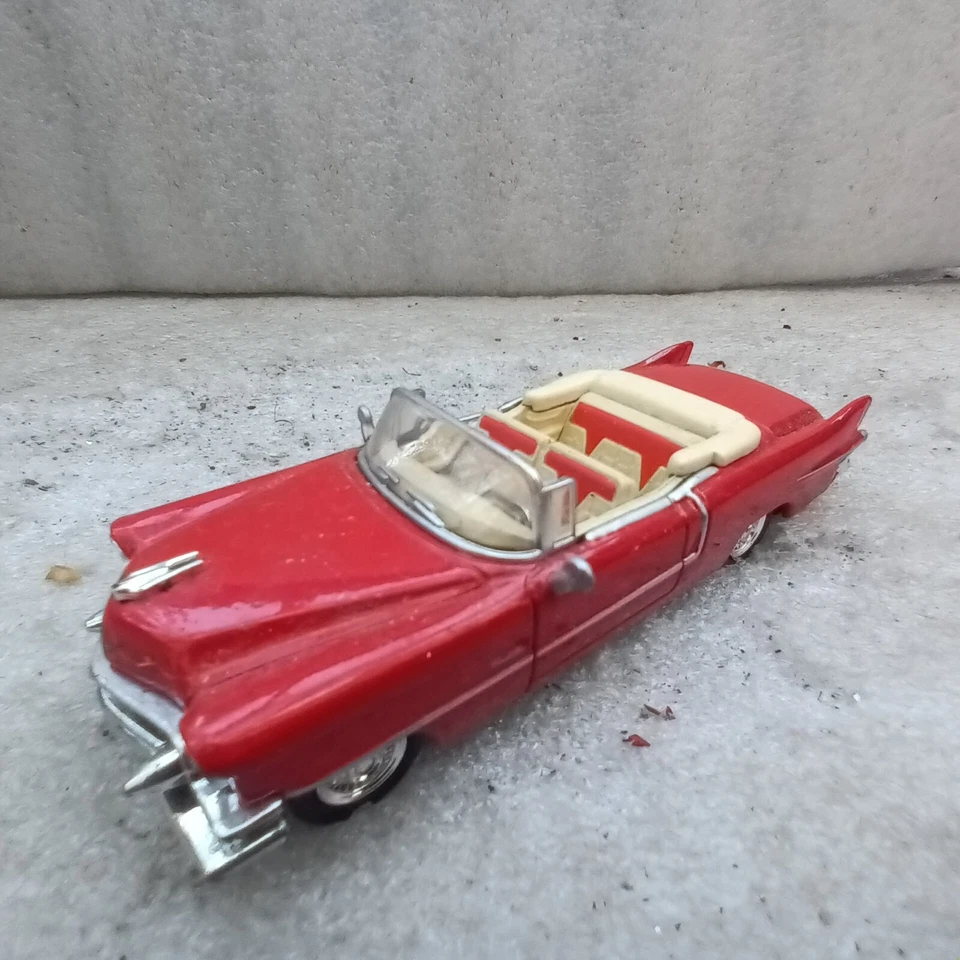 DELPRADO 1955 CADILLAC ELDORADO CONVERTIVLE TRES BPON ETAT SANS BOITE - Photo 1/1