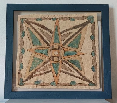 Pintura de corteza colombiana nativa tucano Foto 1 de 4