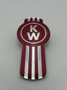 Kenworth Logo Hood Emblem Paccar L53-1014-100 Rev One Stud Partially Broke - Foto 1 di 10