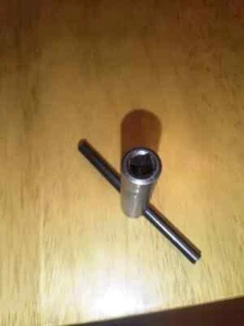 LATHE CHUCK KEY ONLY FEMALE SQUARE 6.0mm - Picture 1 of 5