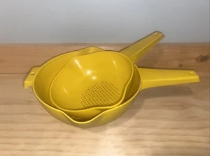 Tupperware Yellow Strainer Colander with Handle 1523-3 & 1200-4 - Picture 1 of 8