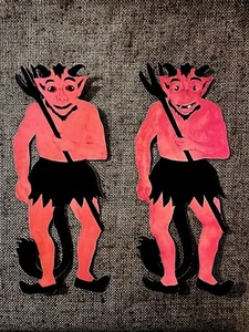U Choose Vintage Inspired Devil With Pitchfork Halloween Cardstock Decoration - Picture 1 of 11