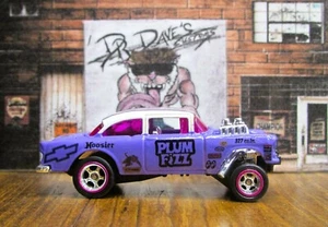 Dr Dave's Customs, Hot Wheels '55 CHEVY BEL AIR GASSER, PLUM FIZZ, C3742 - Foto 1 di 5