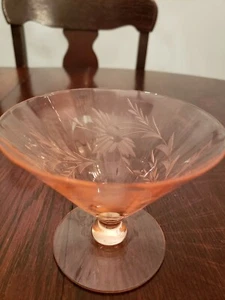  Vintage Rouge Rosa Depression Dessert Pudding Sherbert Tasse Elegant Radschliff  - Bild 1 von 9