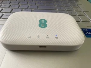 EE 4GEE Mini Mobile WiFi (2023) - Pay As You Go Mobile Broadband unlocked - Photo 1/9