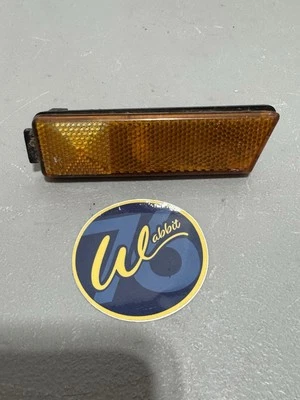 Marcador de luz de para-choque dianteiro esquerdo 94-98 VW Volkswagen Jetta Golf 1HM 945 119 - Imagem 1 de 4