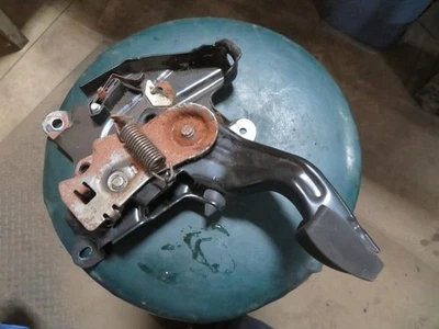 Piezas de freno de emergencia Equinox 2012 247456 Foto 1 de 4