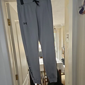 UNDER ARMOUR Jogginghose - Youth Large - Grau - Top Zustand - Junge’s - Bild 1 von 5