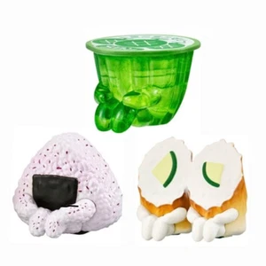 Nel caso di machiboke bento box parte 3 palline di riso rosso, cetriolo Chikuwa, gelatina - Foto 1 di 3