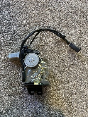 2015-2019 Ford Escape OEM Tailgate Liftgate Lock Latch Actuator SJ5Z-7843150-B - Image 1 of 4