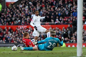 JERMAINE BECKFORD FA CUP LEEDS UNITED QUALITY TROPHY PHOTO PRINT UTD LUFC - Imagen 1 de 1