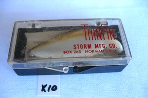VINTAGE STORM THIN FIN FISHING LURE IN BOX - Picture 1 of 7