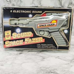 Space Fazer 8 Sounds 2 Lichter Trigger Control Royal Condor 1990 Open Box getestet - Bild 1 von 21