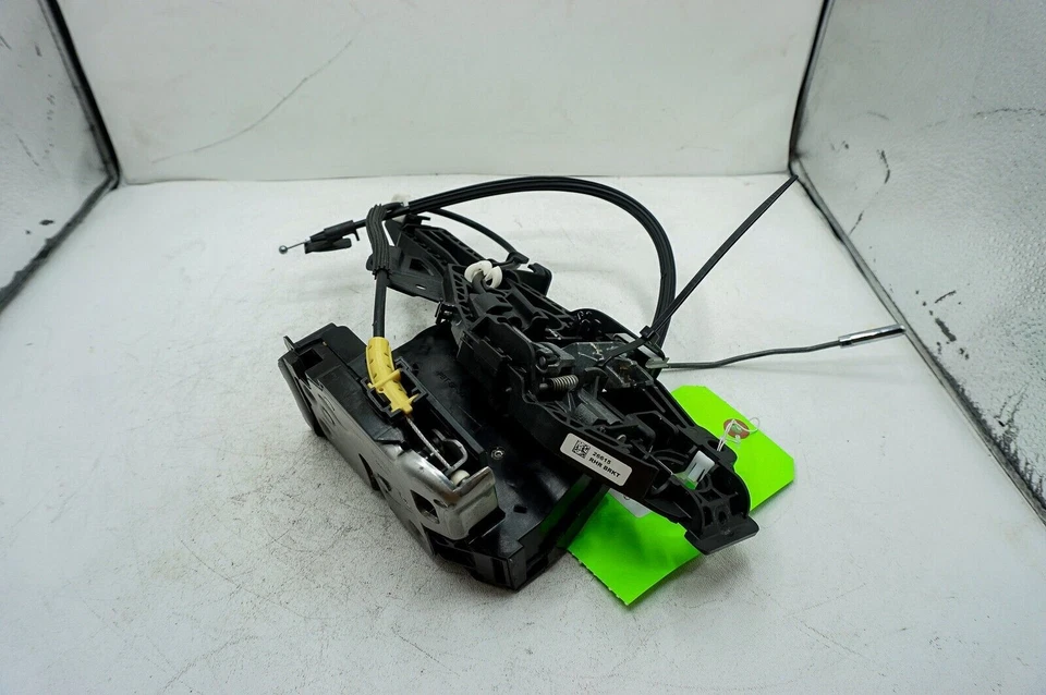 14-19 Cadillac CTS Luxury OEM Rear Right Passenger Door Lock Latch Actuator 5054 - Image 1 of 4