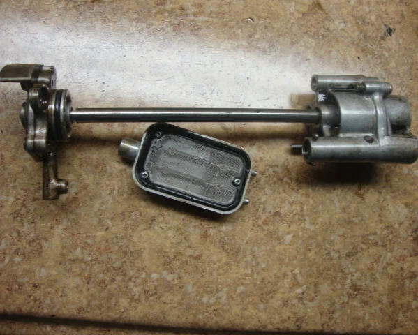 Honda GL1100 GL 1100 1980 ala dorada motor bomba de aceite eje motor pantalla Goldwing  Foto 1 de 1