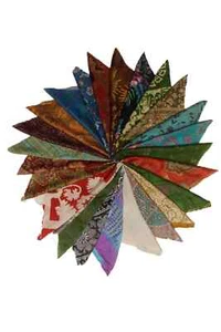Enorme Lotto 100% Pura Seta Vintage Sari Tessuto Scampoli Scrap Fascio Quilting - Picture 1 of 9