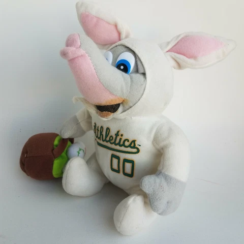Athletics Stomper 00 Elephant Plush Doll   84527 84527 Cover