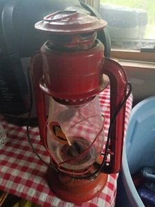 Vintage DIETZ Junior No 20 rote Petroleum Laterne Lampe mit Glas Original Kugel sehr guter Zustand - Bild 1 von 8