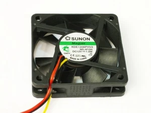 Sunon MagLev KDE1206PHV2-MS.AF.GN, 60 mm x 15 mm 3 pin 12 V CPU/CaseFan vs ME60151V2  - Foto 1 di 4