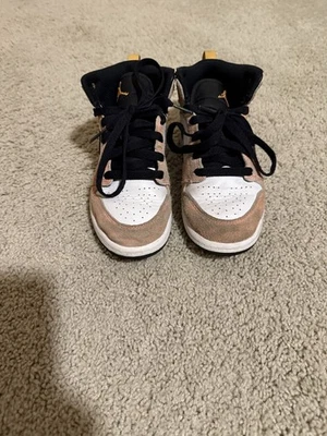 Nike Jordan 1 Mid (PS) Talla 13.5 C Foto 1 de 4