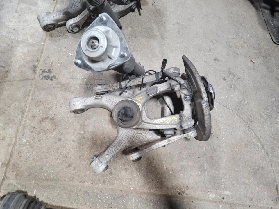 (LOCAL PICKUP ONLY) Driver Rear Suspension Without Crossmember Fits 15-19 BMW X6 - Image 1 of 1