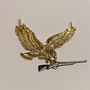 14K Yellow Gold Eagle Pendant Holding A Sterling Silver Gun, Two Bails, 13.4 G - Picture 1 of 6