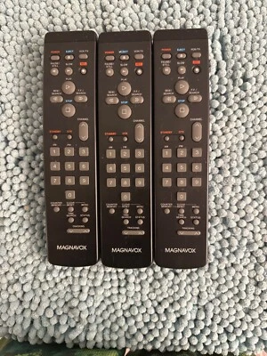 MAGNAVOX VSQS1025 TV/VCR Remote - Cleaned and Fully Tested - Image 1 of 2