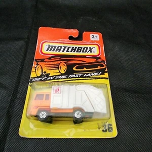 Camión de basura Matchbox color naranja nuevo  - Imagen 1 de 4