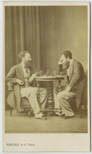 CDV 1860-70 Double exposition par Bertall & Cie. Jeu d'échecs. Surréalisme. - Picture 1 of 2