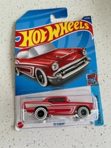 Hot Wheels Red '57 Chevy #44 Chevy Bel Air 3/5 A61 - Picture 1 of 2