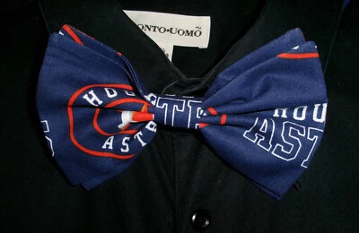 PAJARITA HECHA A MANO DE BÉISBOL HOUSTON ASTROS con correa ajustable para el cuello Foto 1 de 4