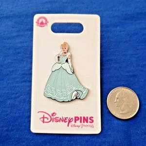 DISNEY PIN Cinderella - Princess Glitter Dresses - Picture 1 of 2