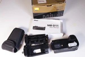 Nikon MB -D 11 Multi-Power Battery Pack impugnatura batteria per Nikon D 7000 - Foto 1 di 1