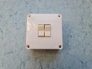 DDR Aufputz Lichtschalter  IP55 weiß Serienschalter Ein Aus Industrie Vintage - Bild 1 von 3