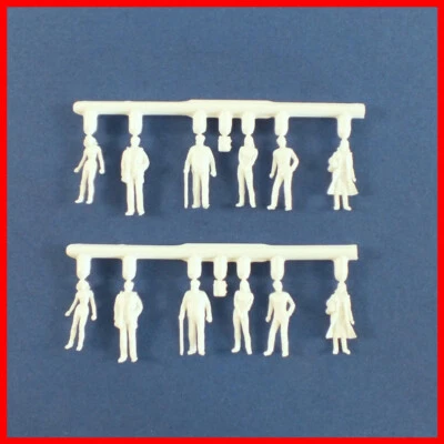 weiße plastische Figuren f. Architekturmodellbau, Maßstab 1:100, stehend, 12 St. - Bild 1 von 2