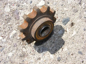 MF Massey Ferguson 12 Square Baler ~~ Drive Chain adjuster Sprocket - Picture 1 of 1