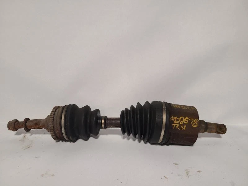 Eixo dianteiro do eixo direito do passageiro compatível com 94-98 ACHIEVA 1673384 - Imagem 1 de 4