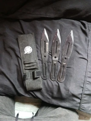 Juego de 3 cuchillos de lanzamiento Smith & Wesson hoja de espiga completa con funda Foto 1 de 4