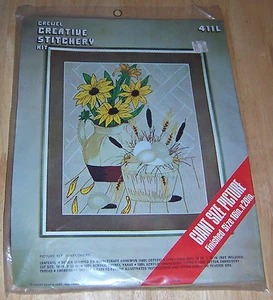 KIT DE COSTURA CREATIVA CREWEL 1975 de colección diseño girasoles manualidades Vogart S2 - Imagen 1 de 1