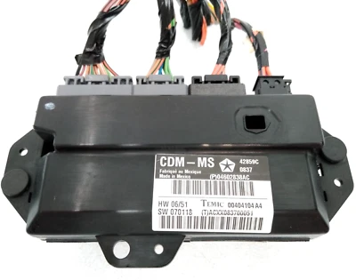 04602838AC Chrysler 2008 2009 2010 300 módulo de control de puerta de conductores OEM R61 Foto 1 de 4