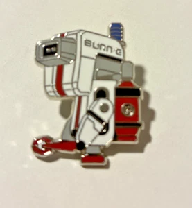 ¡Nuevo! Prendedor Robot Burn-E Personajes Wall-E Mickey Pixar Oculto Disney 2024 WDW - Imagen 1 de 3