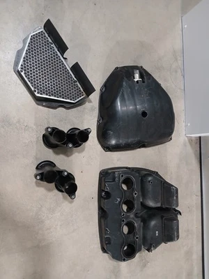 Honda CBR 600 F4i 2002 caja de aire filtro de aire caja de aire completa fabricante original Foto 1 de 4