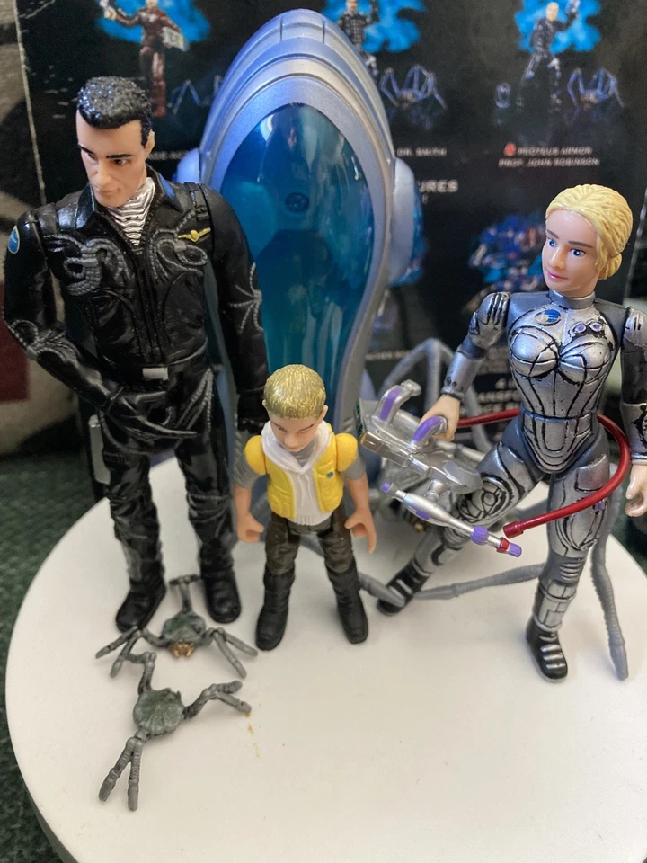 Lote de 3 figuras de acción LOST IN SPACE Trendmasters vintage 1997 NOS Foto 1 de 4