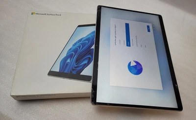 Microsoft Surface Pro 8, 13" Intel Core i5 -1135G7, 128 GB SSD, 8 GB RAM !READ1. - Image 1 of 4