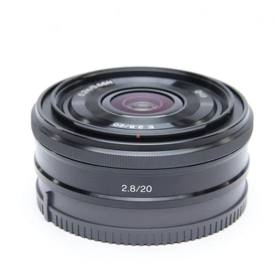 Sony E 20mm F/2.8 SEL20F28 (APS-C / Sony E) -Near Mint- #289 - Image 1 of 4
