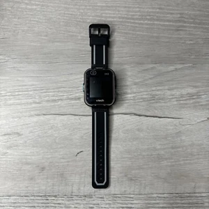 Vtech 1938 Kidizoom 1.4 inch Colour Touch Screen Rechargeable DX2 Smart Watch - Picture 1 of 10