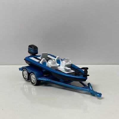 Boat & Trailer Collectible 1/64 Scale Diecast Model - Image 1 of 4